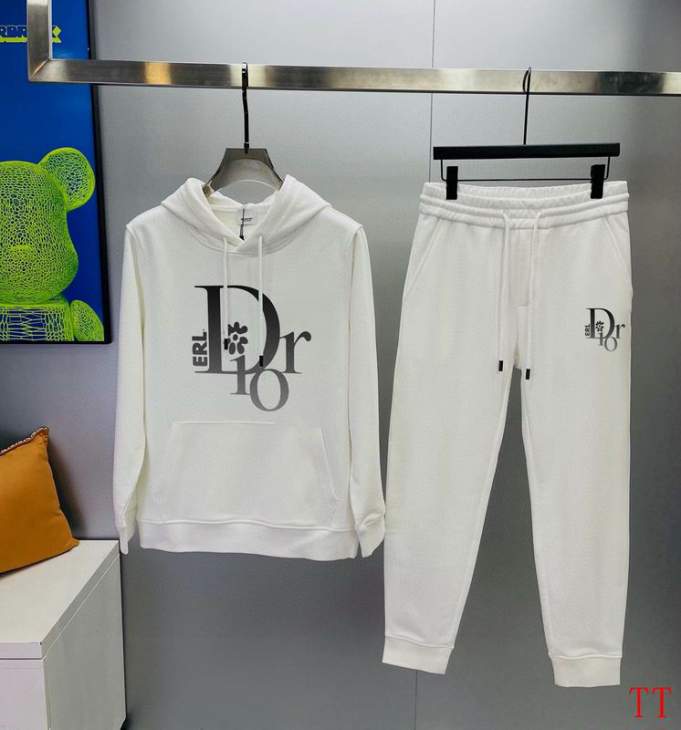 Picture of Dior Sweater Suits _SKUDiorM-5XL20tr15038738